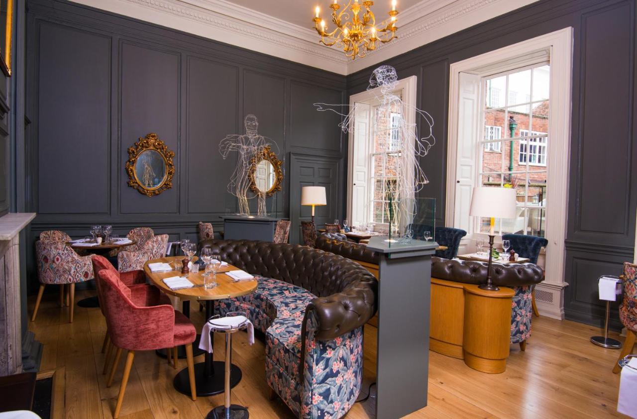 Judge'S Lodging Йорк Экстерьер фото The restaurant at The Old Bank